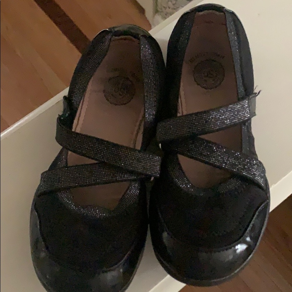 Kohl’s memory foam pull-on sneakers